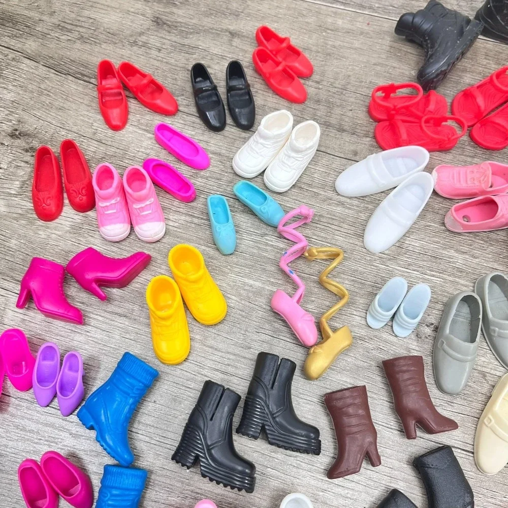 Vintage Barbie Shoes, Boots, heels, Ken, Skipper, Francie‎ in storage boxes